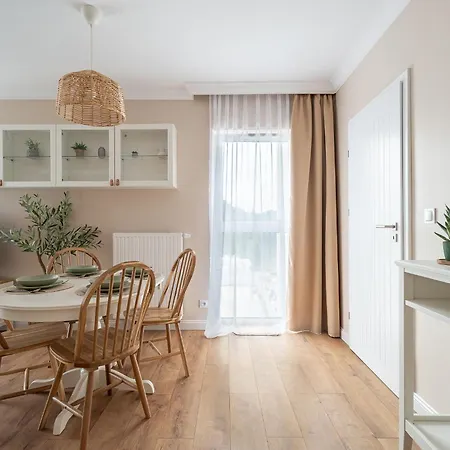 Oliwny 34 - Balkon Z Widokiem Na Gory 아파트